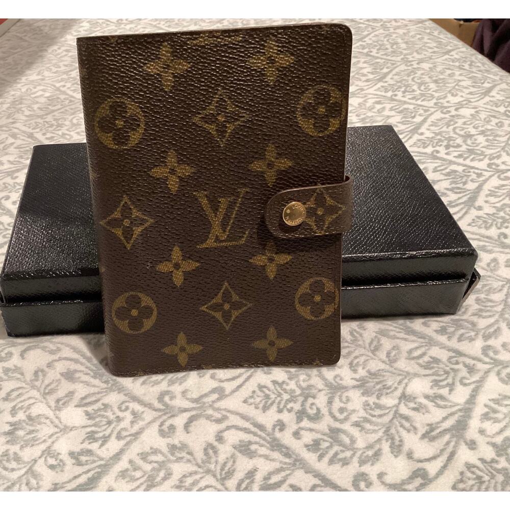 Authentic Louis Vuitton Monogram Agenda